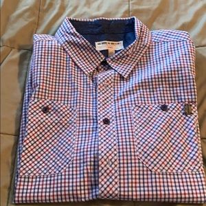Short sleeve shirt